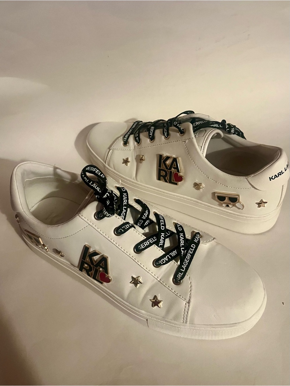 Karl Lagerfeld White Size 11 with Charms - Picture 8 of 16